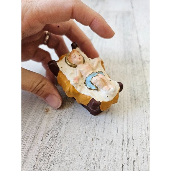 Vintage fontanini Baby Jesus village Nativity Xmas 7 - Picture 6 of 7